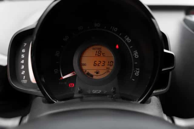Toyota Aygo (2021) thumbnail 6