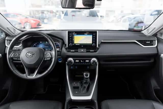 Toyota RAV4 (2020) thumbnail 4