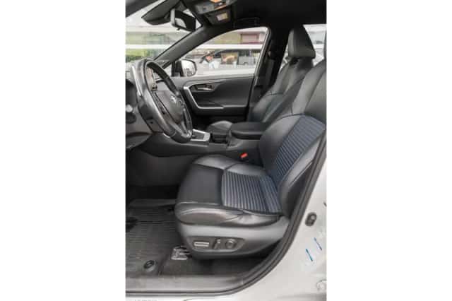 Toyota RAV4 (2019) thumbnail 5