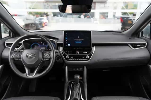 Toyota Corolla (2024) thumbnail 4