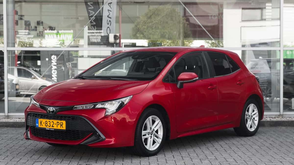 Toyota Corolla (2021) — foto 1