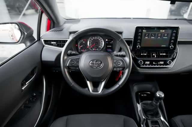 Toyota Corolla (2021) thumbnail 5