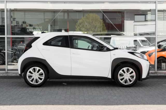 Toyota Aygo X (2023) thumbnail 3