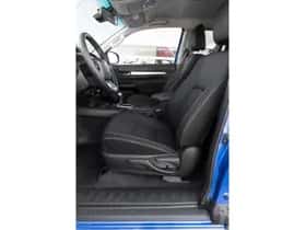 Toyota Hilux (2024) thumbnail 11