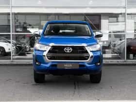 Toyota Hilux (2024) thumbnail 12