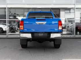 Toyota Hilux (2024) thumbnail 13