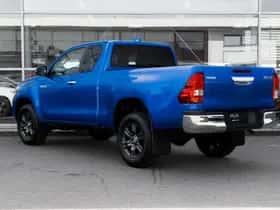 Toyota Hilux (2024) thumbnail 8
