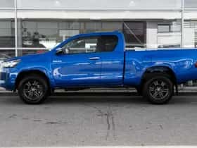 Toyota Hilux (2024) thumbnail 9