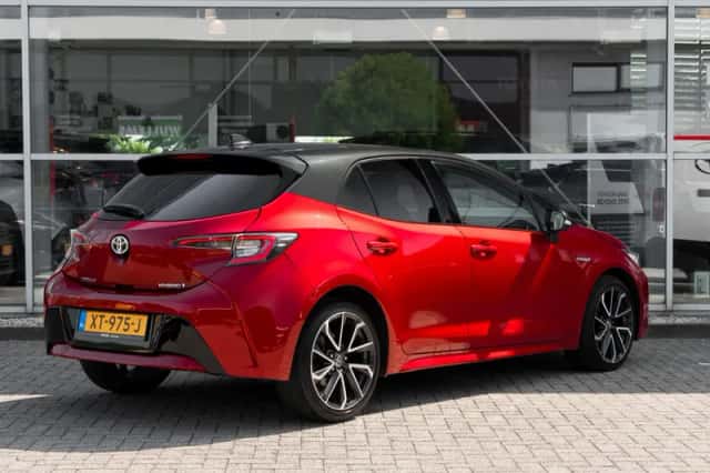 Toyota Corolla (2019) thumbnail 2