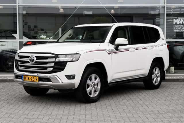 Toyota Land Cruiser (2021) thumbnail 1
