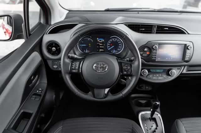 Toyota Yaris (2020) thumbnail 5