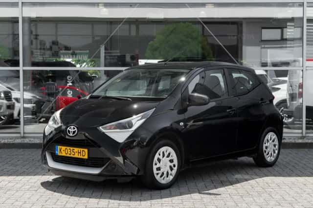 Toyota Aygo (2020) thumbnail 1
