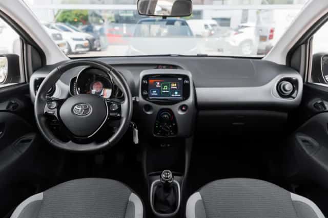 Toyota Aygo (2020) thumbnail 4