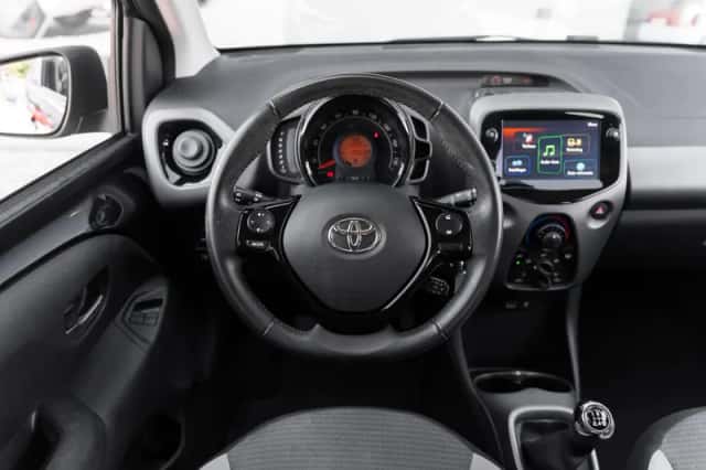 Toyota Aygo (2020) thumbnail 5