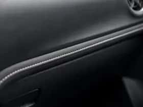 Toyota Auris (2016) thumbnail 27