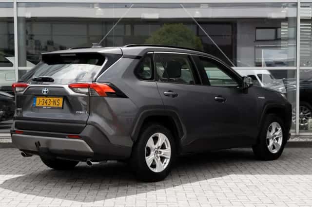 Toyota RAV4 (2020) thumbnail 2