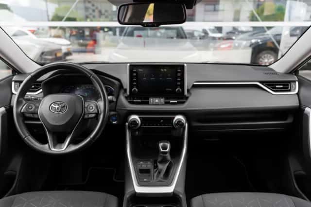 Toyota RAV4 (2020) thumbnail 4