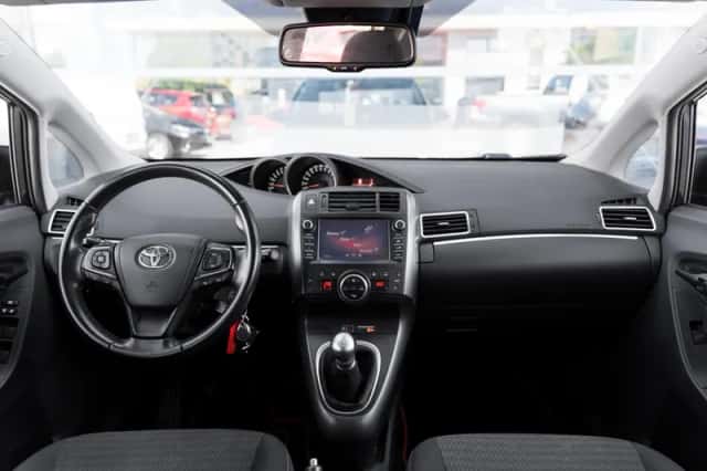 Toyota Verso (2016) thumbnail 4