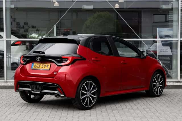 Toyota Yaris (2026) thumbnail 2