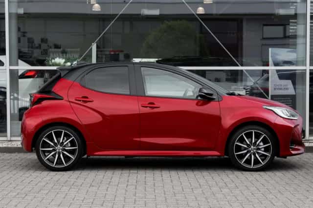 Toyota Yaris (2026) thumbnail 3