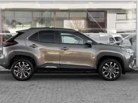 Toyota Yaris Cross (2025) thumbnail 3
