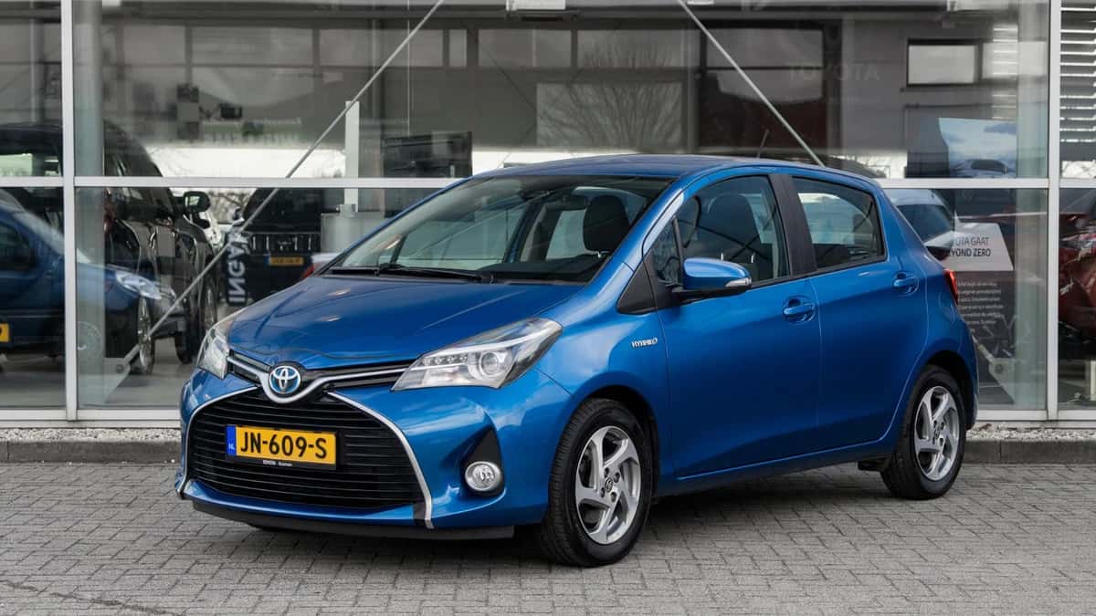 Toyota Yaris (2016) — foto 1