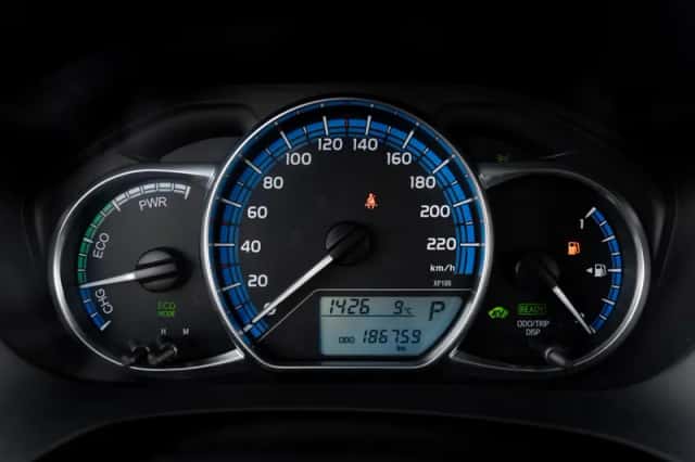 Toyota Yaris (2016) thumbnail 6