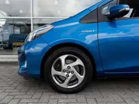 Toyota Yaris (2016) thumbnail 10