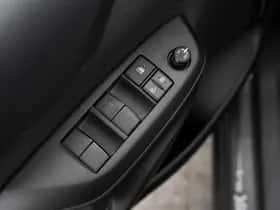 Toyota Yaris Cross (2022) thumbnail 30
