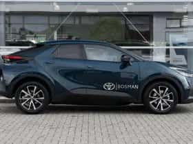 Toyota C-HR (2025) thumbnail 3