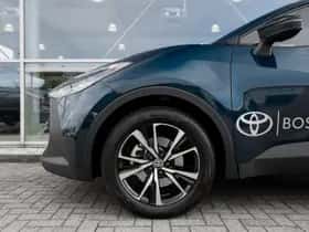 Toyota C-HR (2025) thumbnail 10