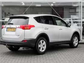Toyota RAV4 (2013) thumbnail 2