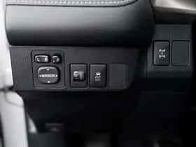 Toyota RAV4 (2013) thumbnail 31