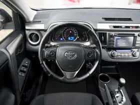 Toyota RAV4 (2013) thumbnail 5