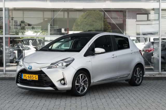 Toyota Yaris (2017) thumbnail 1