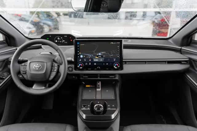 Toyota C-HR+ (2026) thumbnail 4