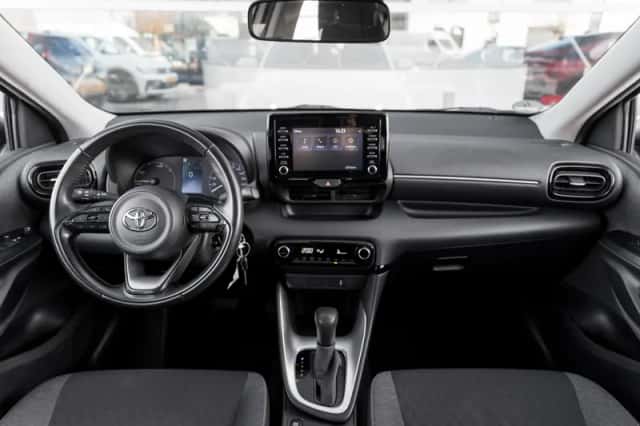 Toyota Yaris (2022) thumbnail 4