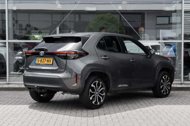 Toyota Yaris Cross (2022) thumbnail 2