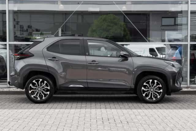 Toyota Yaris Cross (2022) thumbnail 3