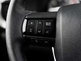 Toyota Hilux (2024) thumbnail 24