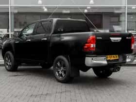 Toyota Hilux (2024) thumbnail 8