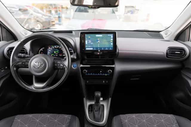 Toyota Yaris Cross (2022) thumbnail 4
