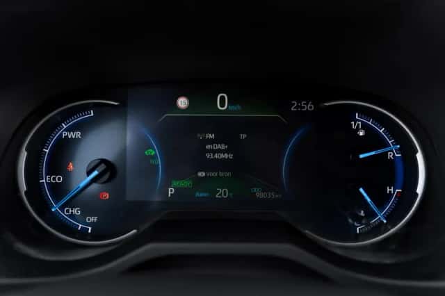 Toyota RAV4 (2019) thumbnail 6