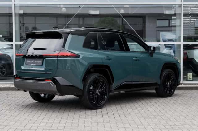 Toyota RAV4 (2026) thumbnail 2