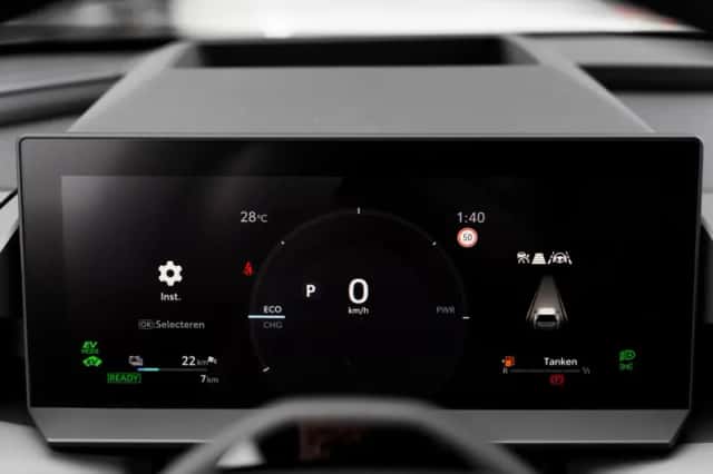 Toyota RAV4 (2026) thumbnail 6