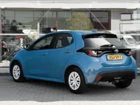 Toyota Yaris (2021) thumbnail 8