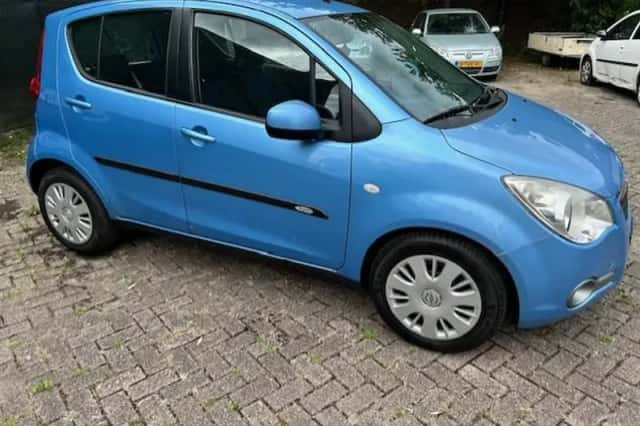 Opel Agila (2012) thumbnail 3