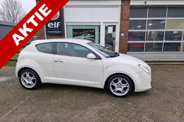 Alfa Romeo Mito (2011) thumbnail 1