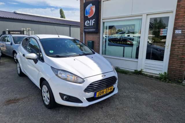 Ford Fiesta (2017) thumbnail 3