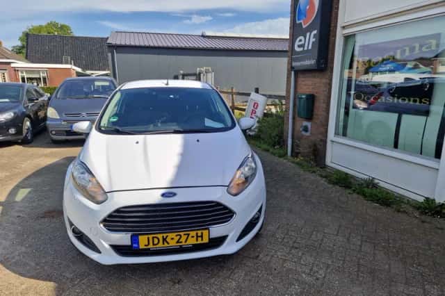 Ford Fiesta (2017) thumbnail 5